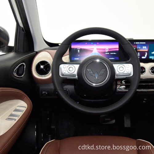 Wuling Small Mini Auto Electric Car Bingguo 2023 333 km Yuexiang Versione Home EV a sinistra Drive Car Electric